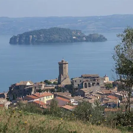 Appartamento Carla'S House Bolsena Esterno foto