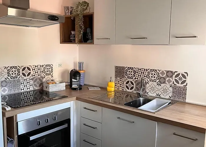 Carla\'S House